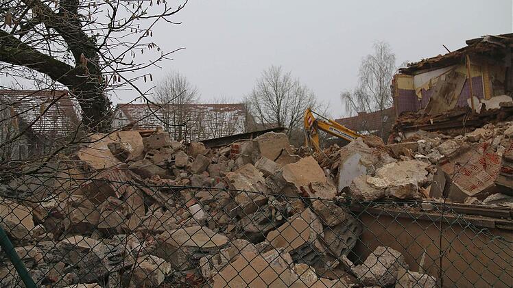 Abriss des "Stern" in Schwärzelbach  Foto: Gerd Schaar