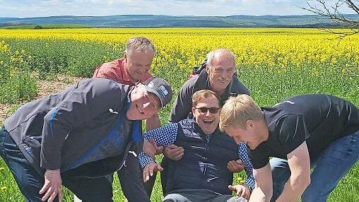 B&uuml;rgermeister Florian Atzm&uuml;ller wurde am Dreim&auml;rker durch die Feldgeschworenen gestaucht.