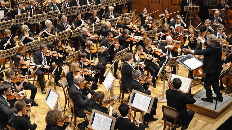 Konzert des Sinfonie-Orchesters "Con Brio" im Regentenbau in Bad Kissingen. Foto: Peter Klopf
