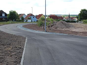 Fertig erschlossen ist das Limbacher Baugebiet "Hohlleite II". Die elf ausgewiesenen Baugrundstücke sind jedoch bereits verkauft oder reserviert. Foto: Evi Seeger
