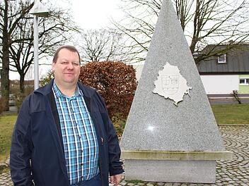Der Schondraer Gemeinderat strengt ein Disziplinarverfahren gegen Bürgermeister Bernold Martin (CSU) an. Foto: Julia Raab