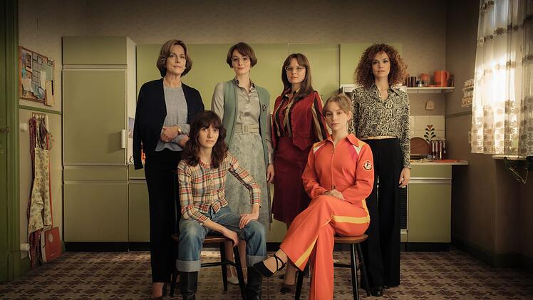 Die Geschichte der Berliner Familie Schöllack geht in "Ku'damm 77" weiter.