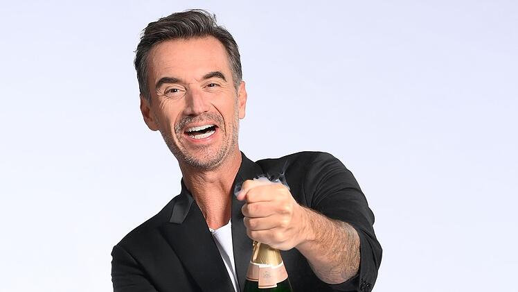 Moderator Florian Silbereisen begleitet das ARD-Publikum auch durch den Jahreswechsel 2025/26.