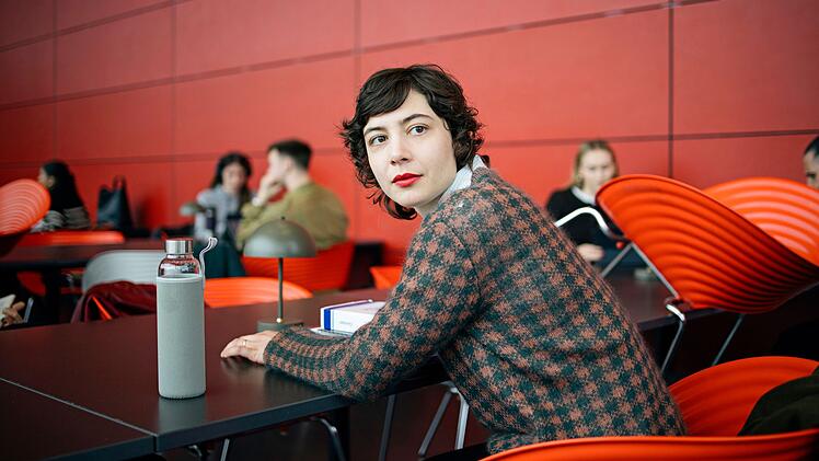 Karima Al-Sharquawi (Shirin Eissa) gilt als Vorzeige-Studentin. Sie ist einer der kl&uuml;gsten K&ouml;pfe an der juristischen Fakult&auml;t.