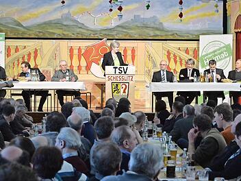 Die Hauptrednerin Angelika Schorer MdL (Mitte) beim Scheßlitzer Bauerntag Foto: Ronald Rinklef