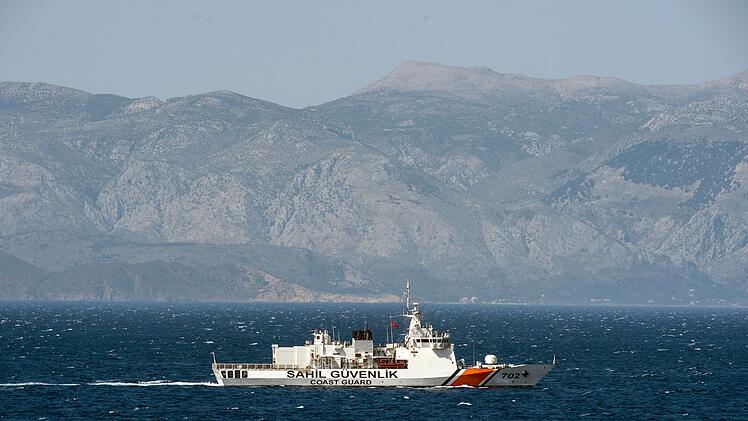 Schiff der T&uuml;rkischen K&uuml;stenwache in der &Auml;g&auml;is