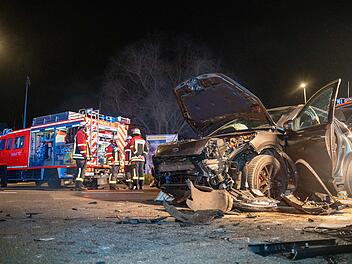 Schwerer Unfall in Wendelstein - Gaffer waren "große Behinderung"