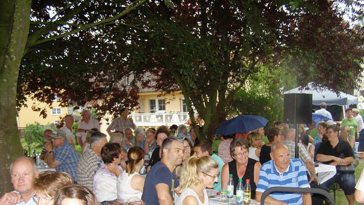 Tag der offenen Gartentür in Oberleichtersbach. Foto: Wolfgang Saam
