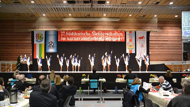 Souver&auml;n sicherte sich der Coburger Mohr mit seiner Jugendgarde den s&uuml;ddeutschen Meistertitel.Foto: Yvonne Rose