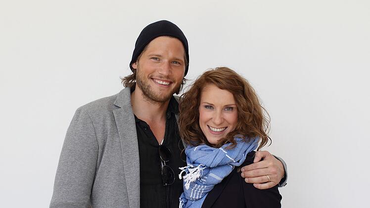 Von 2009 bis 2011 spielten Chiara Schoras und der heutige "Bergretter" Sebastian Str&ouml;bel die Hauptrollen in der RTL-Krimiserie "Countdown - Die Jagd beginnt".