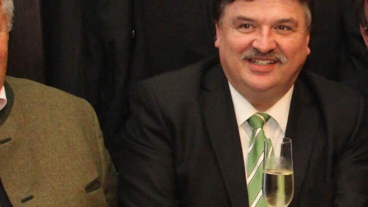 Neuer und alter Landrat in Kulmbach: Klaus Peter Söllner geht in seine vierte Amtszeit und erreichte das Rekordergebnis von 96,36 Prozent. Foto: Schilling