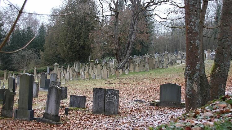 Eindrücke aus dem jüdischen Friedhof. Foto: Ralf Ruppert