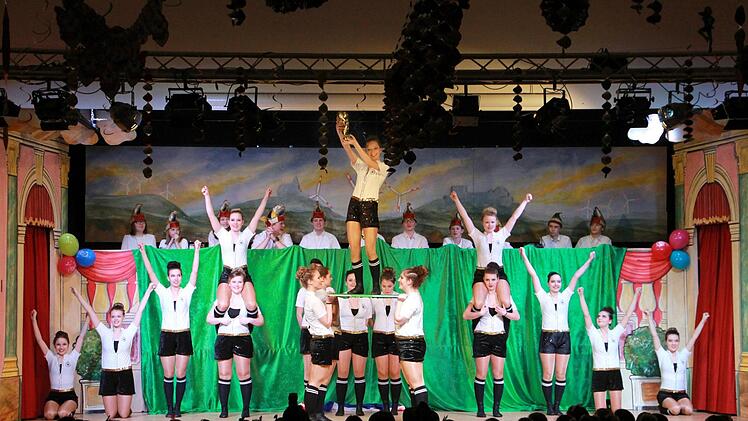 Die Tanzsportgarde in WM-TrikotsAndrea Sch&auml;fer