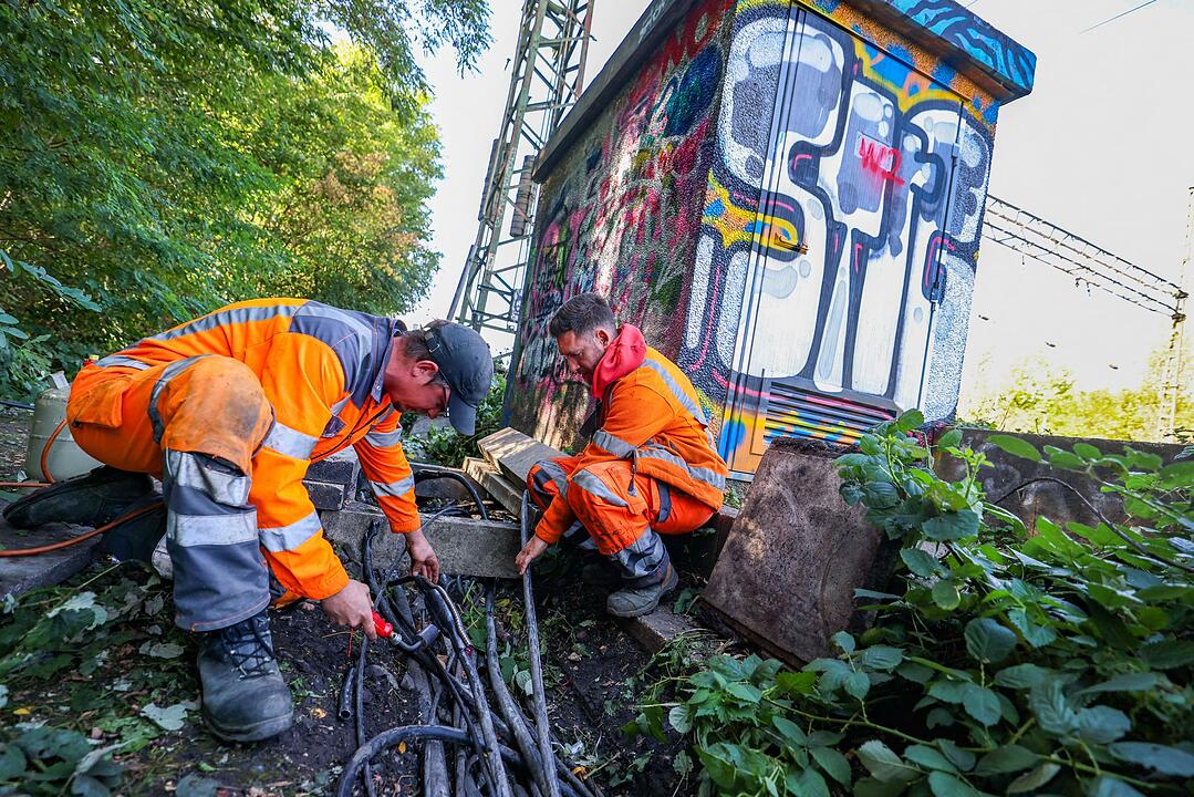 Bahnkabel in Gelsenkirchen besch&auml;digt