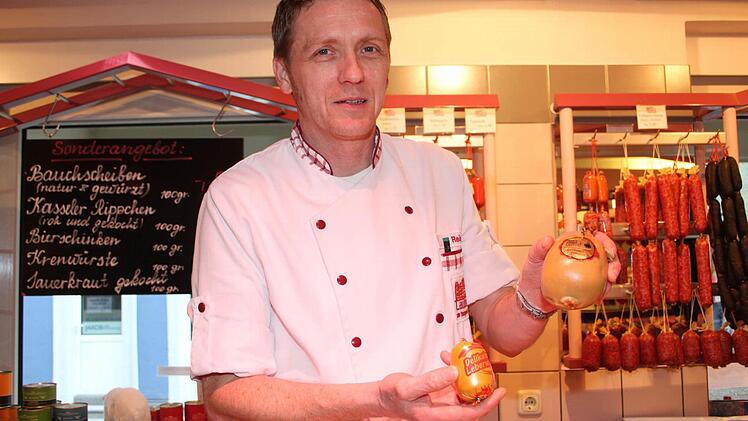 Klein oder groß - die Qualität ist die gleiche, versichert Metzgermeister Heiner Reiers.