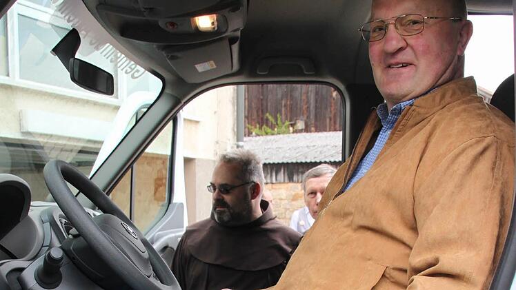 Herbert Mahr aus Strössendorf wird den Bürgerbus fahren.  Fotos: Stephan Stöckel