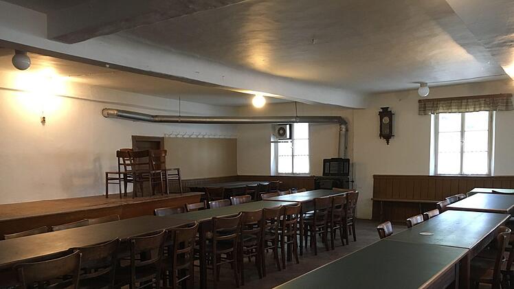 Der Saal im ersten Stock: Bei Greta Diller in HallstadtFoto: A. Schreiber