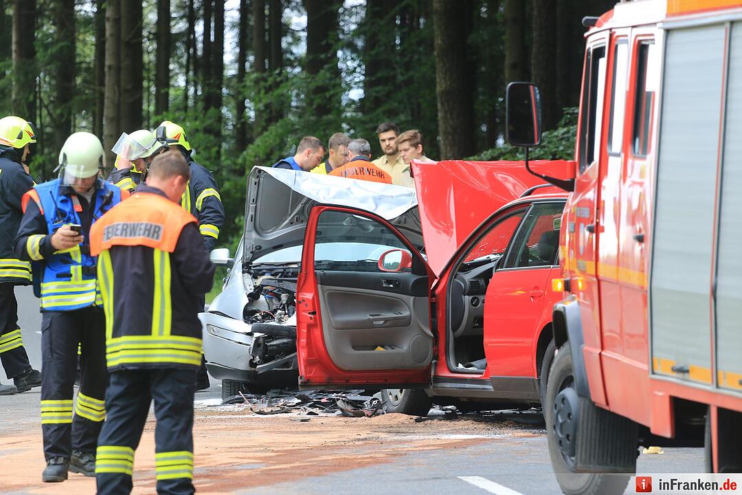 Unfall bei Roßdorf - drei Verletzte