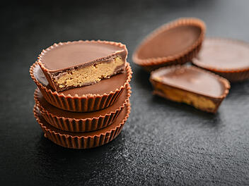 Peanut butter cups Schokolade Erdnuss