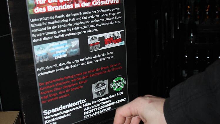 Der SSV Peesten hatte eine Spendenaktion für die vom Brand betroffenen Bands ins Leben gerufen. Die aufgestellte Spendenbox füllte sich. Foto: Stephan Stöckel.
