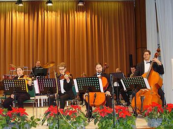 Das "Salonorchester" bot den Zuhörern im Staatsbad mehr als zwei Stunden ein kurzweiliges Konzert. Foto: Brigitta Kempe-Wolf