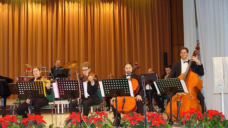 Das "Salonorchester" bot den Zuhörern im Staatsbad mehr als zwei Stunden ein kurzweiliges Konzert. Foto: Brigitta Kempe-Wolf