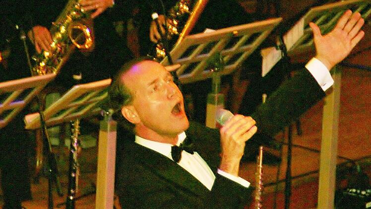 Roger Pabst als Frank Sinatra.  Foto: Vogel