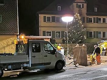 Wenn es sein muss, arbeitet der Adelsdorfer Bauhof bis in die Nacht hinein. Foto: privat