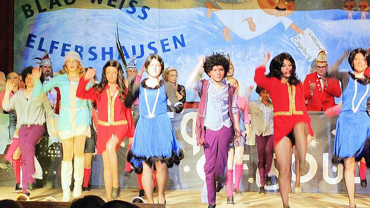 Die Jugend-Showtanzgruppe schwelgte in der Ära der "Black Music" von Tina Turner und James Brown.