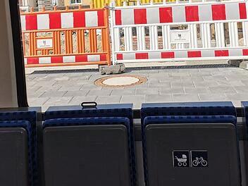 Bahnausbau, Bahnstrecke, Zugverkehr, Sperrung, Schienenersatzverkehr, Bauarbeiten, Baustelle, Eisenbahn, Bahnhof