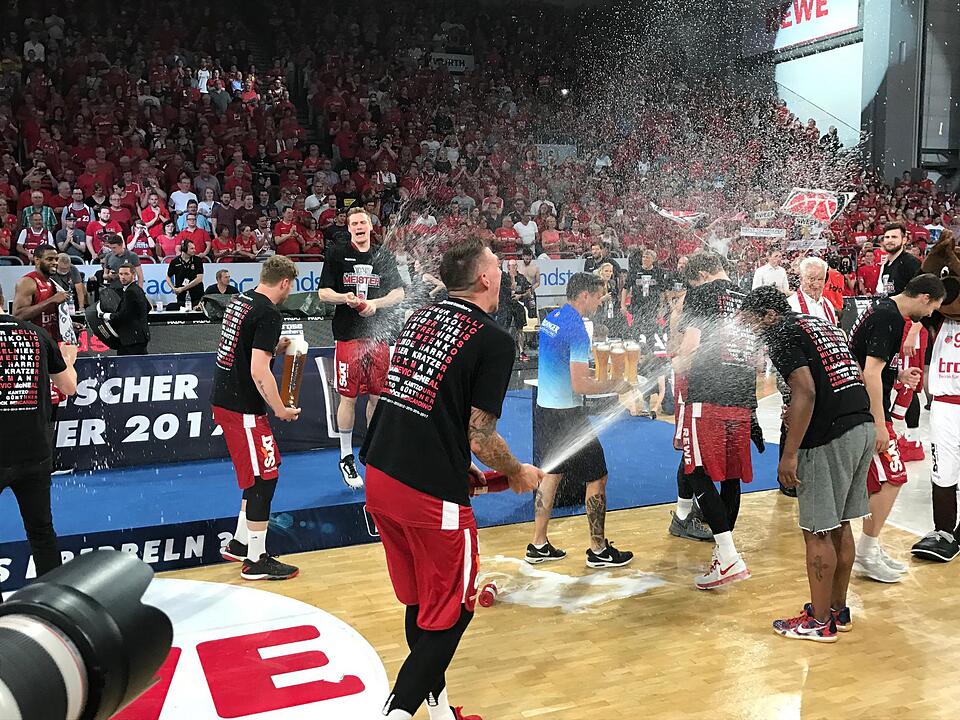 Brose Bamberg holt den neunten Meistertitel - die besten Bilder