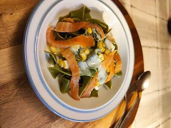 Gr&uuml;ne Nudeln mit Mascarpone-Lachs-So&szlig;e