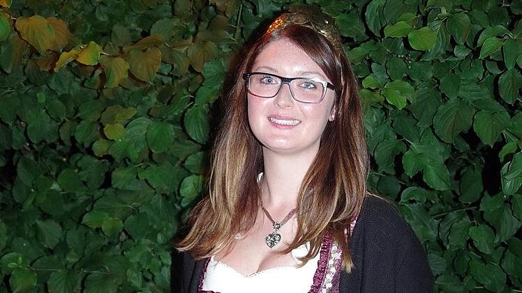 Katrin Welscher konnte sich bei der Wahl zu Weinkönigin durchsetzen.  Fotos: Heike Schülein
