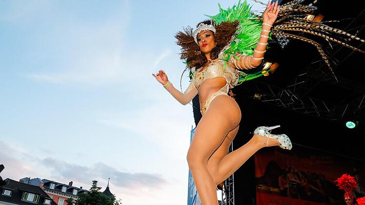 Impressionen von der Eröffnung des 27. Samba-Festivals.Foto: Matthias Hoch