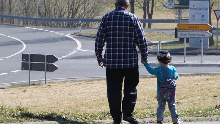 Nach der langen Wanderung finden Asylbewerberfamilien im Altlandkreis Bad Brückenau eine Bleibe. Das Foto entstand in Volkers.Symbolfoto: Ulrike Müller