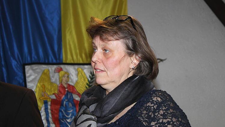 Barbara Langer war erste Kommandantin der FFW Tiefenpölz und erste Schiedsrichterin in Bayern.Foto: Carmen Schwind