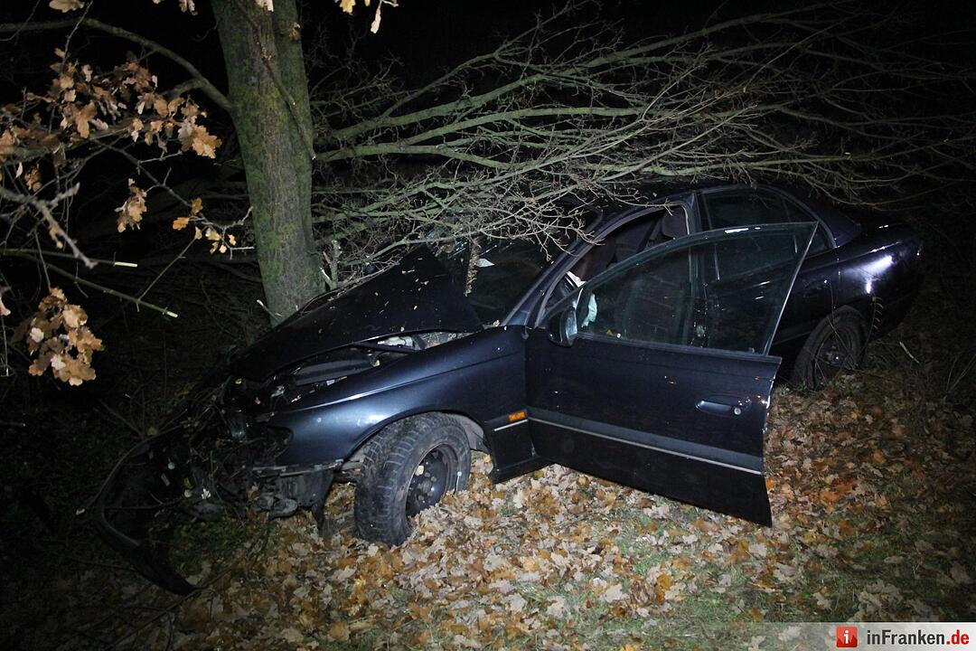 Betrunkener rast bei Breitengüßbach gegen Baum