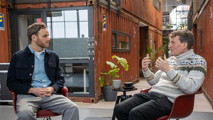 Professor Hartmut Rosa (rechts) sieht bei Longevity-Fanatikern "einen gewissen Widerspruch".