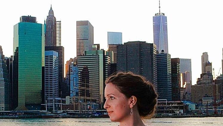 Die aus Herzogenaurach stammende, international renommierte Jazzmusikerin Mareike Wiening lebt heute in New York. Sie wird den Auftakt geben zur Reihe Cultur im Contakt der Saison 2017/18.