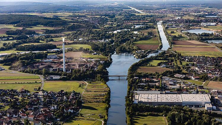 Blick auf Pautzfeld, den Kanal und Neuses an der Pegnitz Foto: Matthias Hoch