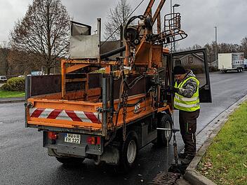 Bad Kissingen reinigt Straßeneinläufe im gesamten Stadtgebiet