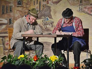 Im vergangenen Jahr begeisterten unter anderem die Kabarettisten Gotthold & Eustach beim ersten Benefiz-Kabarettabend des Vereins für Heimatgeschichte im Grabfeld e.V. Foto: Hanns Friedrich