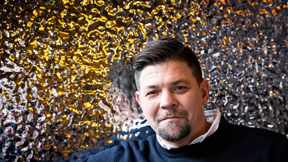 Tim M&auml;lzer, Promikoch, Unternehmer und Kochbuchautor, plauderte k&uuml;rzlich im Fernsehen drauf los und verriet ein intimes Detail &uuml;ber seine "Kobra".