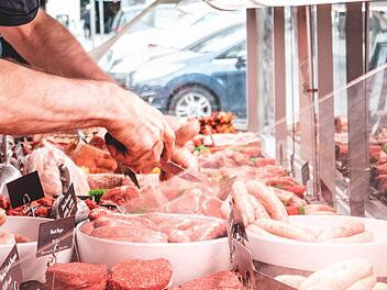 Erlangen: Traditionsmetzgerei Brunner muss zwei Filialen schlie&szlig;en - "Superm&auml;rkte in dreifacher Ausf&uuml;hrung"