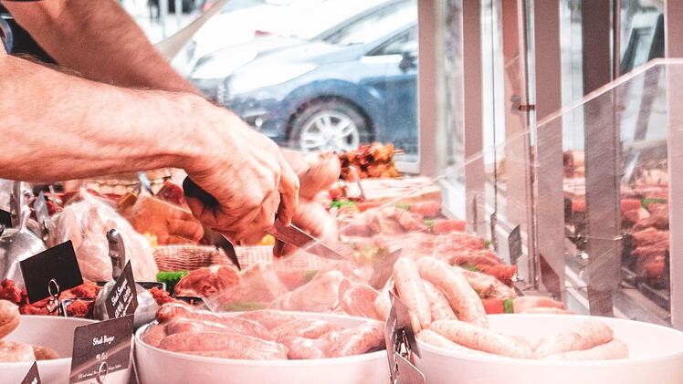 Erlangen: Traditionsmetzgerei Brunner muss zwei Filialen schließen - "Supermärkte in dreifacher Ausführung"