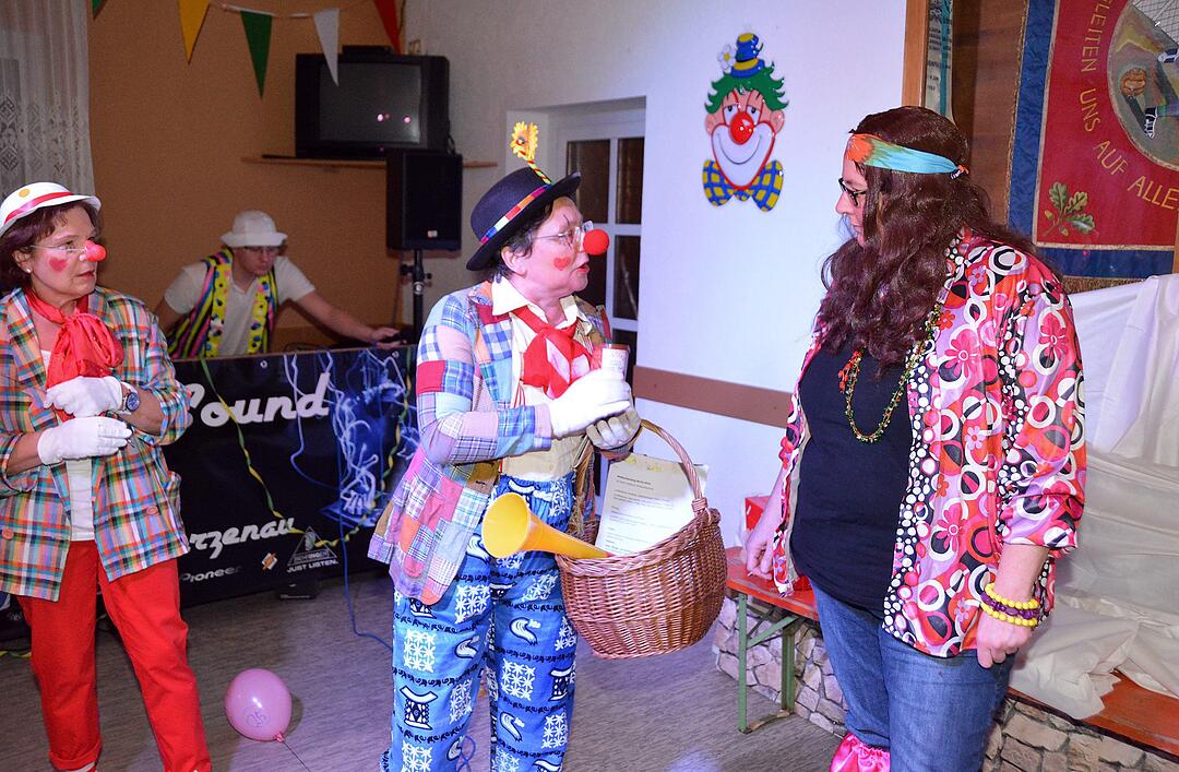 Weiberfastnacht, die 25.