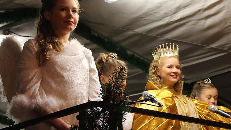 Der Höchstadter Weihnachtsmarkt ist eröffnet. Foto: Andreas Dorsch