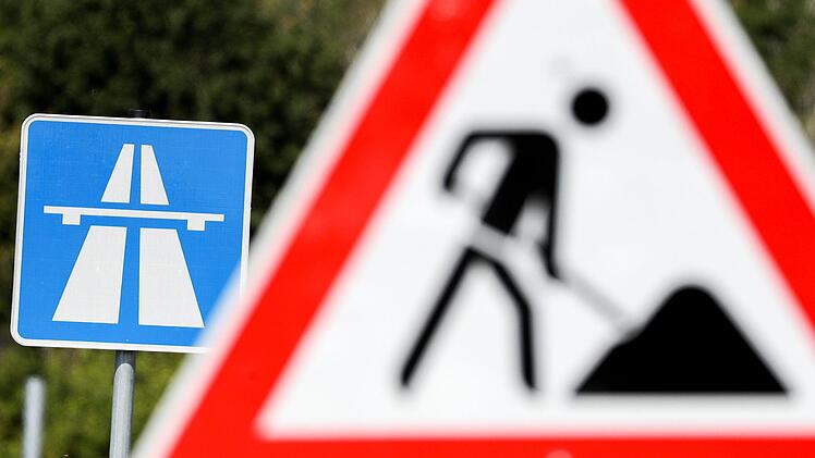 A9: Jeder Siebte Verkehrsteilnehmer fuhr zu schnell durch eine Baustelle bei Bayreuth. Eine Frau raste mit 154 über die Autobahn bei erlaubten 80. Symbolfoto: Jan Woitas/dpa