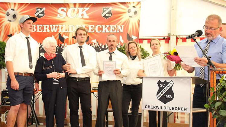 Ehrungen beim Kommersabend des SCK Oberwildflecken. Foto: Sebastian Schmitt