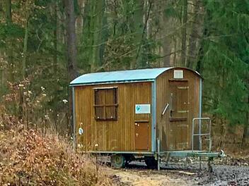 Das Tierblut stand tagelang am Rad dieses Forstwegs. Foto: privat